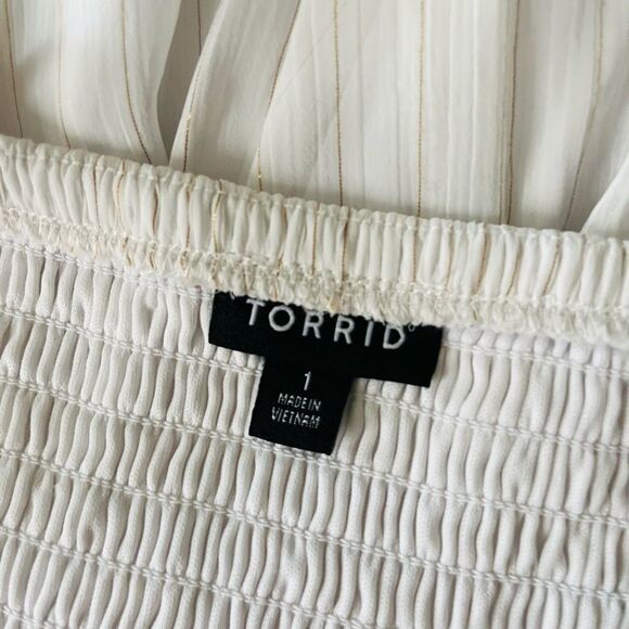 TORRID Maxi Chiffon And Lurex Tiered Dress , white & gold , size 1/1X/14-16. - Picture 9 of 11